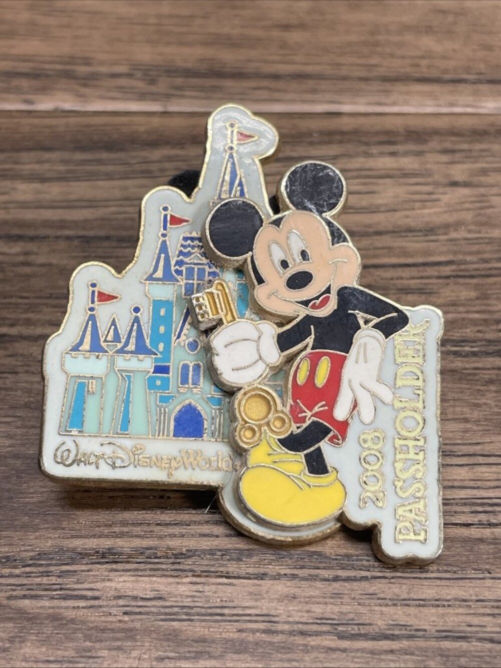 Disney WDW - Passholder Exclusive - 2008 Passholder - Mickey Mouse Pin KG JD